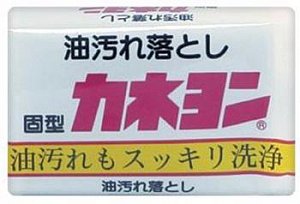 Kaneyo Хозяйственное мыло с абразивами, для удаления масляных пятен с одежды аромат мяты 110 г